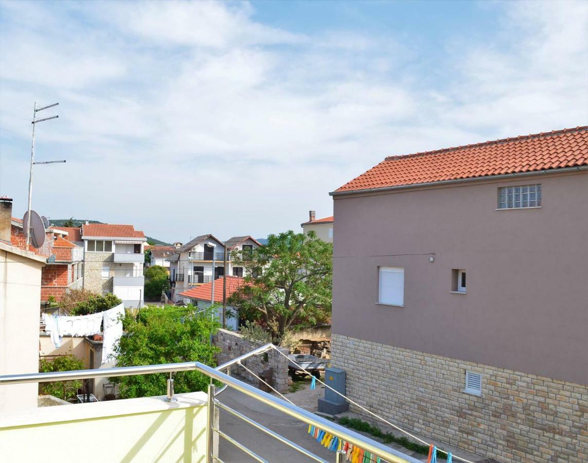 Apartman Rosa Pirovac Εξωτερικό φωτογραφία