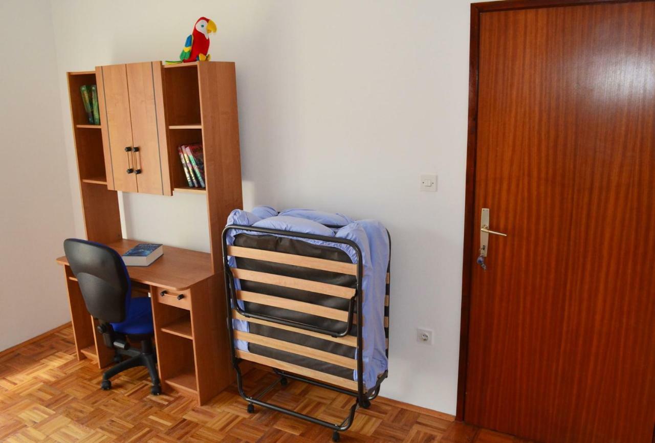 Apartman Rosa Pirovac Εξωτερικό φωτογραφία
