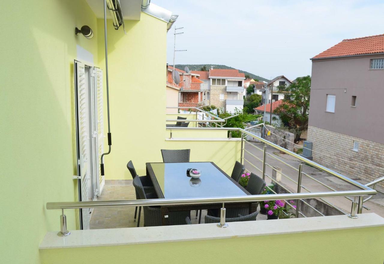Apartman Rosa Pirovac Εξωτερικό φωτογραφία